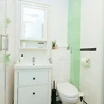 Bright And Elegant In The Area! Apartament *