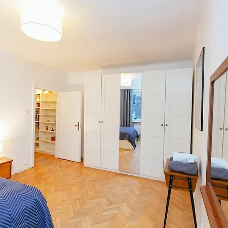 Bright And Elegant In The Area! Апартаменты Варшава