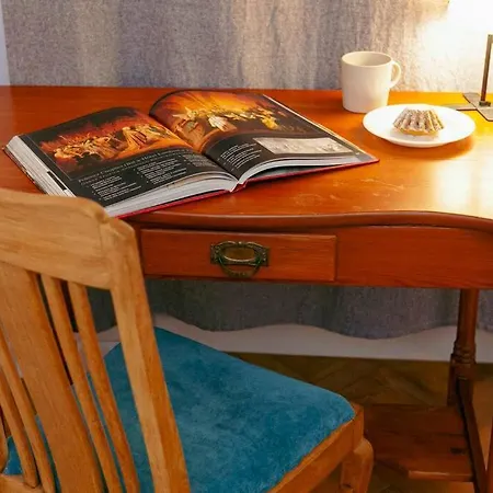 Apartment Bright And Elegant In The Area! *