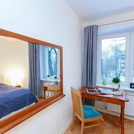 Bright And Elegant In The Area! *