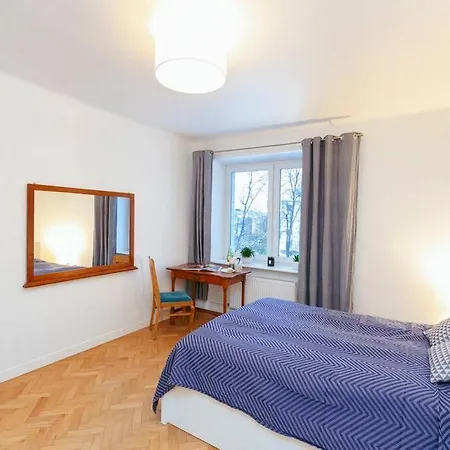 Bright And Elegant In The Area!