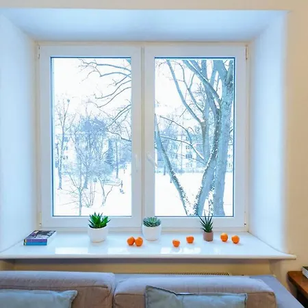 Bright And Elegant In The Area! 바르샤바